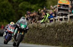 33 étoiles pour Michael Dunlop...