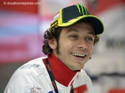 Valentino Rossi entretient judicieusement le doute, concernant son avenir en motoGP chez Ducati en 2013