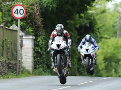 Nouveau record pour Michael Dunlop en superbike